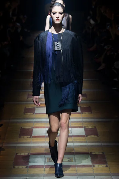 Look 46